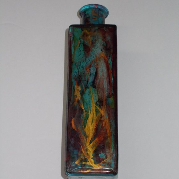 Beautiful glass decanter hand painted with alchol ink - Picture 5 of 10